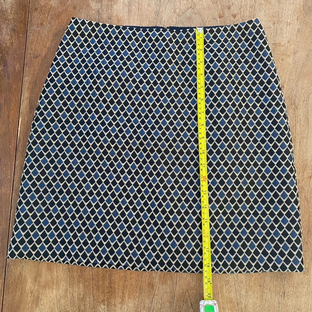 Loft blue design fitted mini skirt Size 6